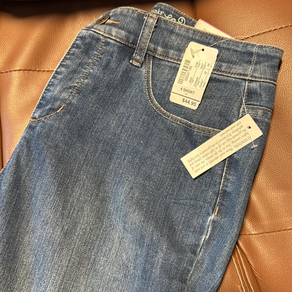 Christopher & Banks Everyday Denim Women’s Jeans - Size: 4 Short NWT